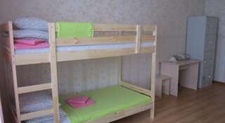 Гостиница Comeback Hostel Иркутск Кровать в общем 6-местном номере для женщин-2